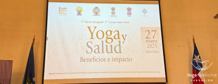 Yoga y salud pública: beneficios para el bienestar físico, mental y social.